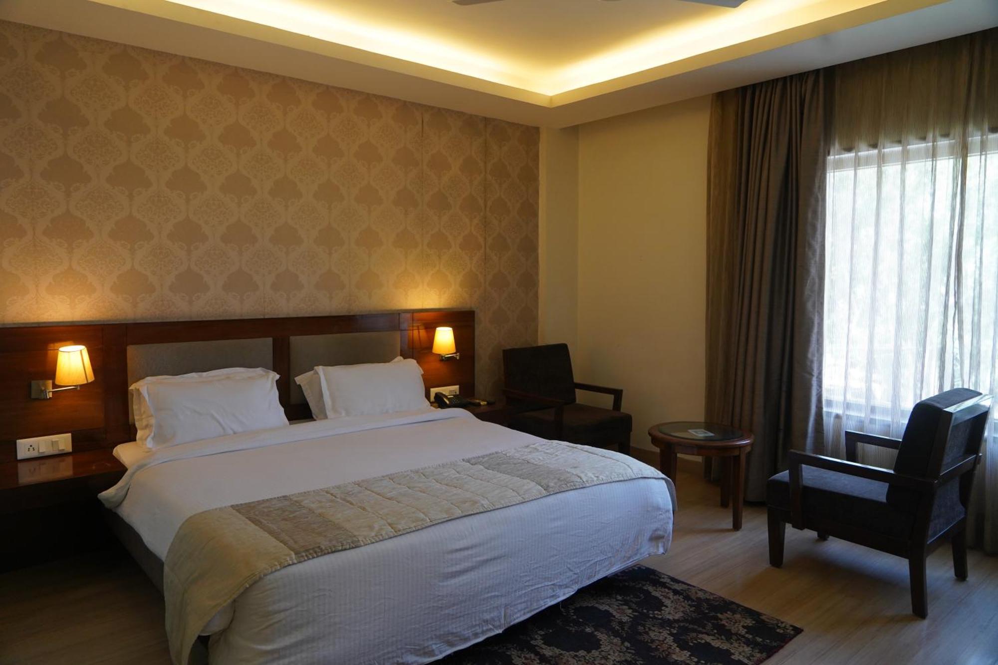 Hotel Forest Avenue - Best Luxury Hotel In Dehradun Exterior foto