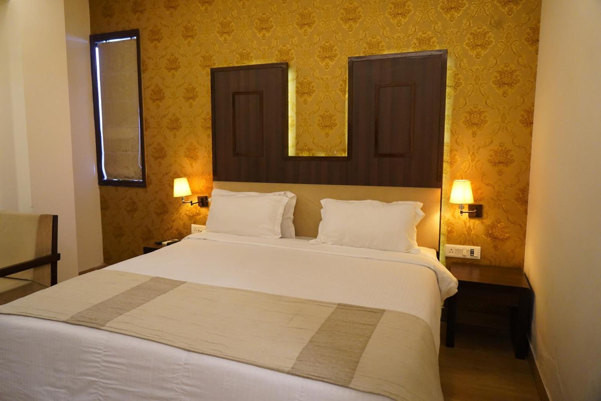 Hotel Forest Avenue - Best Luxury Hotel In Dehradun Exterior foto